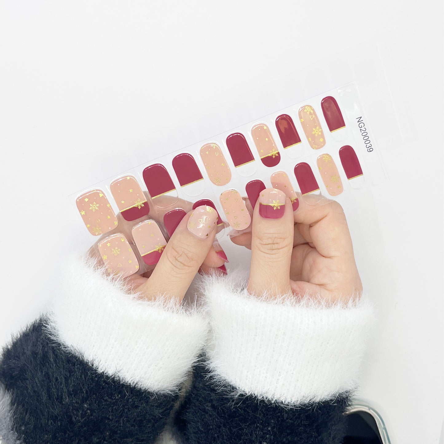 Red and Gold Snowflake Semi-Cured Gel Nail Sticker Kit