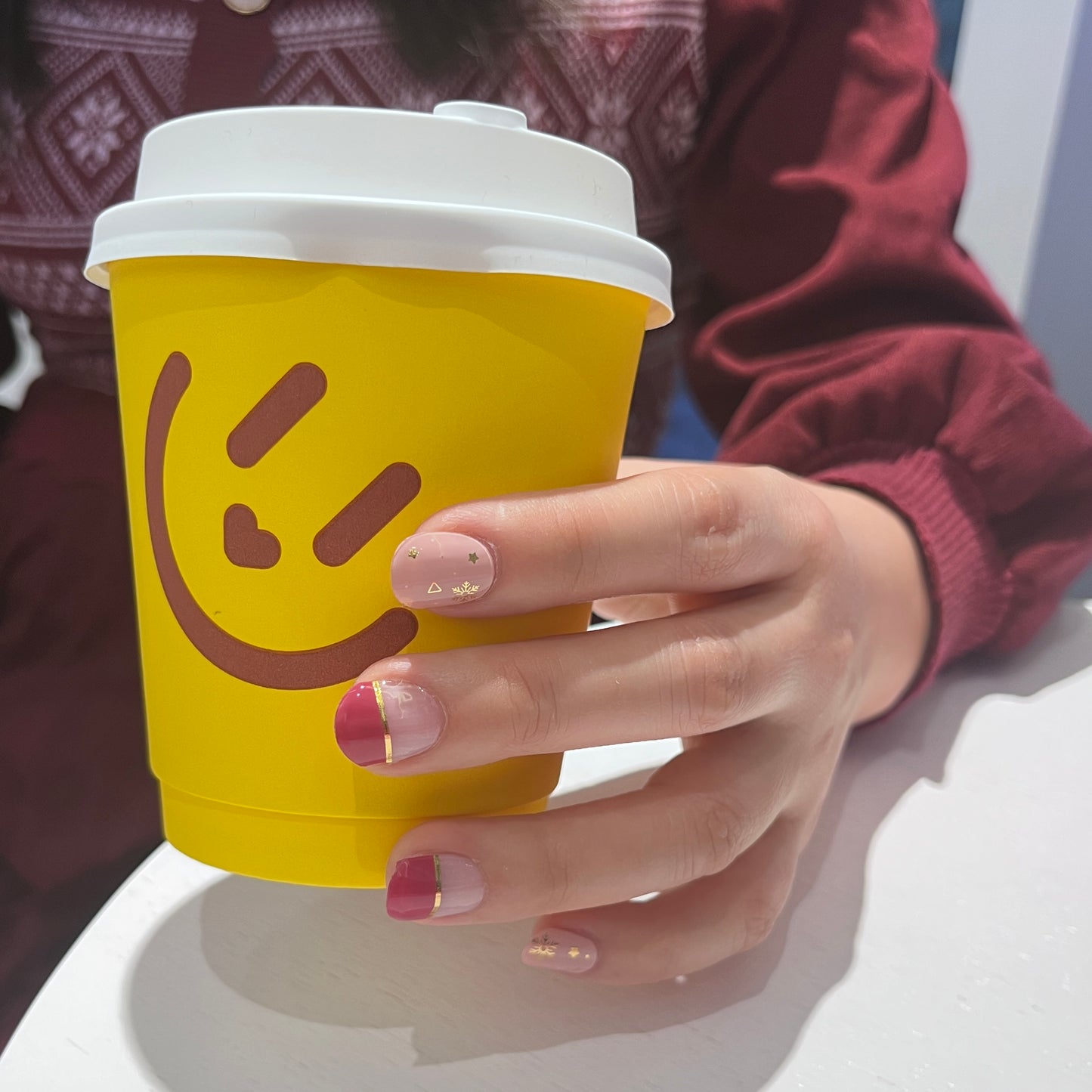 Red and Gold Snowflake Semi-Cured Gel Nail Sticker Kit